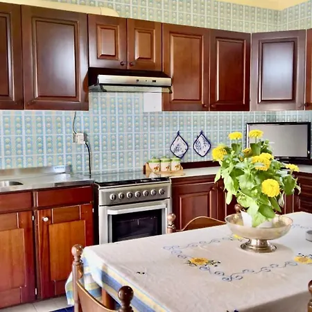 Yellow House Apartment