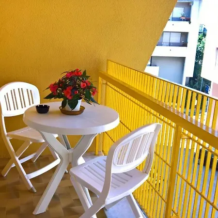 Apartment Yellow House