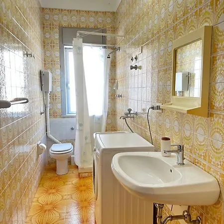 Yellow House Apartment